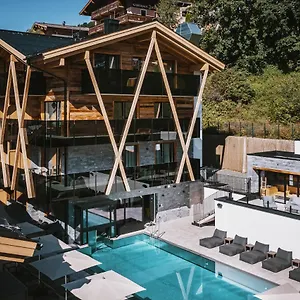 Glemm By Avenida Superior & Residences מלון
